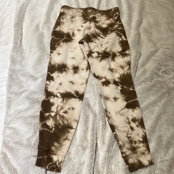 BRAND NEW WITH TAGS Lululemon Warm Down Jogger Earth Dye Clay - Picture 5 of 8